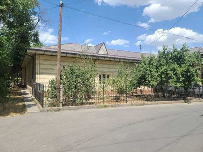 Продаётся дом 5.3 соток, Яшнабадский район, ориентир Парвоз, Лисунова