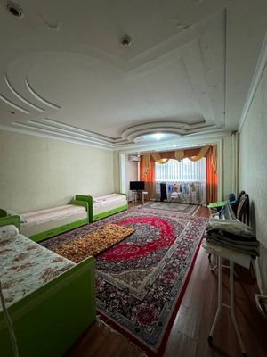 Продается 3/1/7 со своим огородом в центре