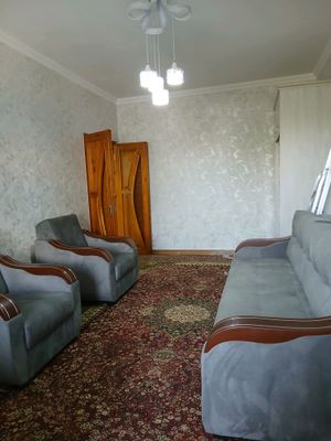 Аренда Яккасарайский 1*2/4/4 балкон 2*6