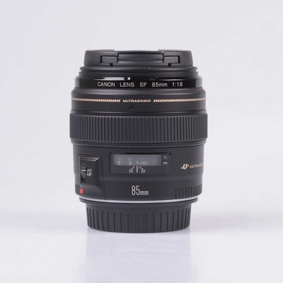 CANON EF 85mm 1.8 USM рабочий все супер АФ, МФ резкость