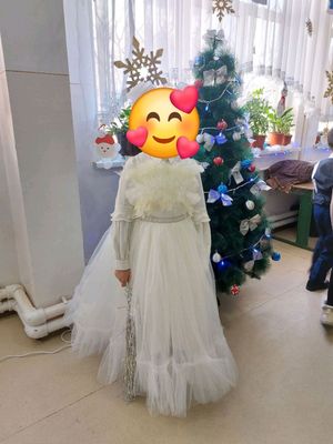 Oq ko‘ylak 9yoshli qizlar uchun 1marta kiyilgan