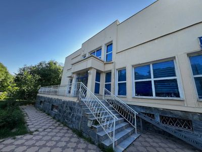 Продаётся готовое здание под клинику или офисное помещение