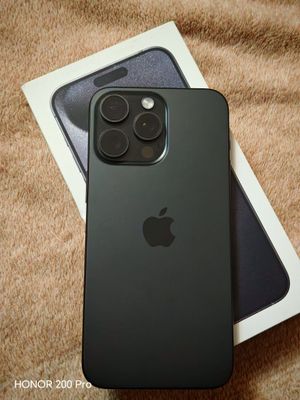 IPhone 15 pro Max 1tb год гарантия официалка