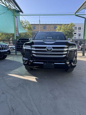 Toyota Land Cruiser 300 talik 2025 yil