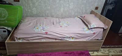 Продается 2 штуки дивана