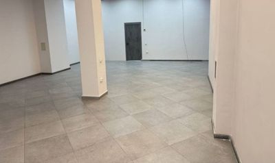 Нотурар бино Навоий шахарда сотилади