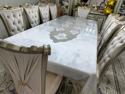 12 стульев и стол