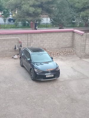 Wolksvagen ID 4 crozz pro eng full srochni sotiladi kraska toza 73km