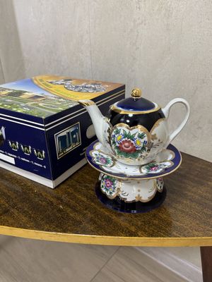 Сервиз чайный с золотом