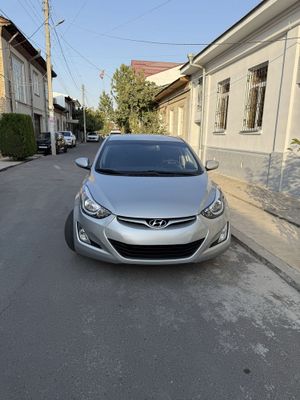 Hundai Elantra 2014 AT