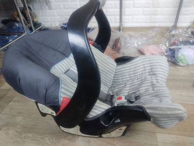 Автокресло Graco Junior Baby