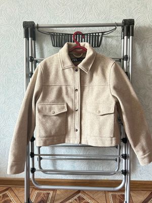 Бомбер Zara