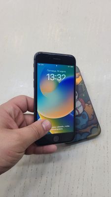 Iphone 8 64 gb в отличном состоянии