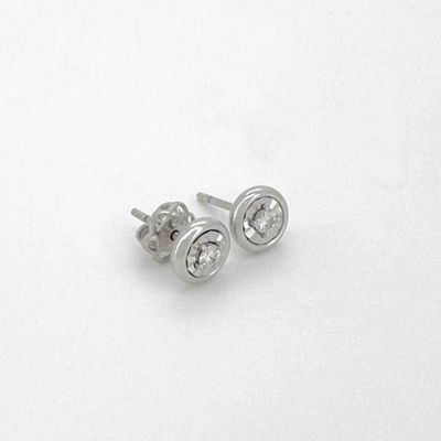 Золотые серьги (750 пробы) с бриллиантами