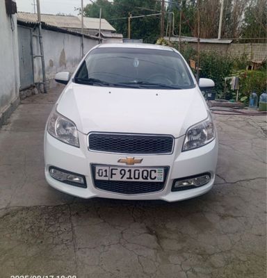 Нексия 3 сотилалади срочно 8.300$