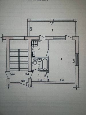 продается 1-комн. квартира в г.Бекабад 3 микрорайон