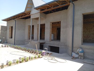 Продам дом коробка 3,1 сотки 6 комнат. Янгихаетском районе.
