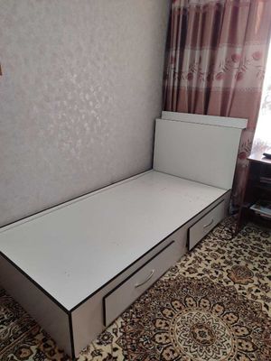 продается кровать