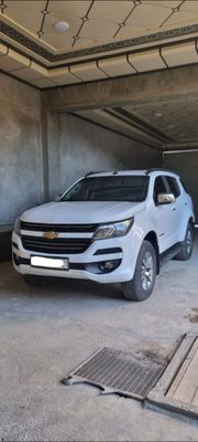 Продаётся Chevrolet Trailblazer Сотилади