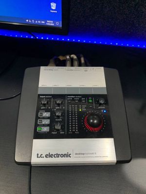 Tc electronic konnekt 6 va Behringer mic500 compressor sotiladi