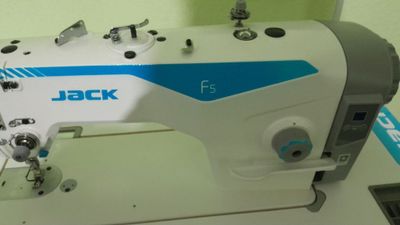 Tikuv mashinasi JACK F5