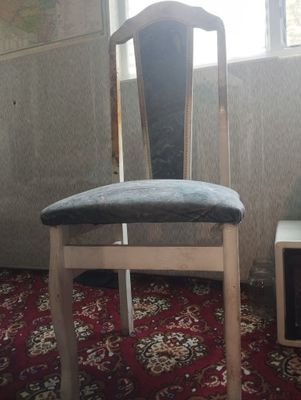 Продам два стула