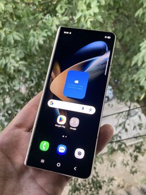 Samsung Z fold 4
