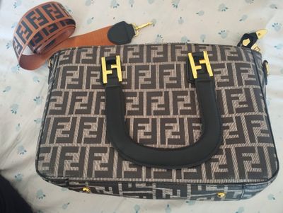 сумка от fendi