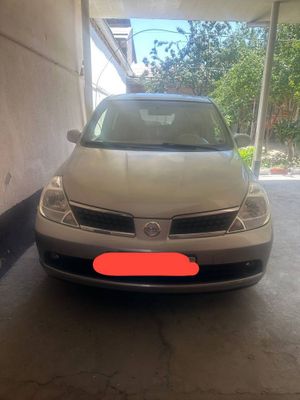 Nissan Tiida 1,6
