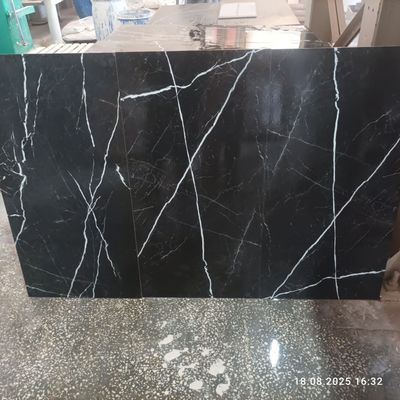 Kafel sotiladi kelishilgan narxda