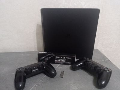 продаётся ps4 slim