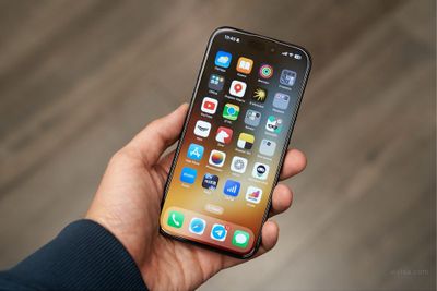 Iphone 15 pro 512 gb, qora, sostoyanie ideal, karobka bor, srochno arz