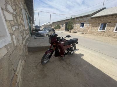 Hamma joyi ishlaydi minib haydash kerak bekorchilar telef qilish masin