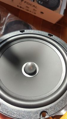 Авто колонки FOCAL Франция 120 w 110 w 93,5 db 16.5 диам