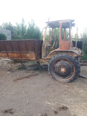 Traktor sotiladi. Pulini kelishamiz