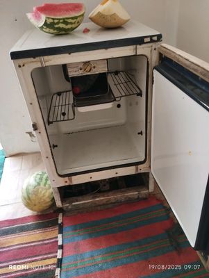 холодилник САРАТОВ, 1 милён келишамиз  холати яхш