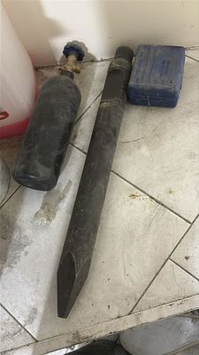 Ekskavator adboynik pikasi sotiladi