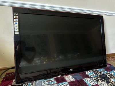 Телевизор artel 43 дюйм full hd otau в подарок