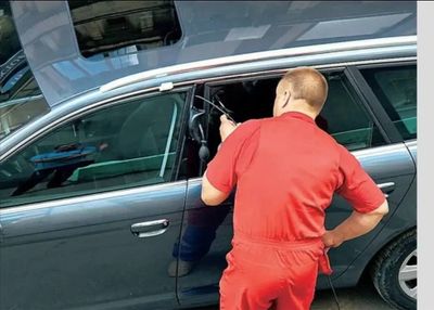 Moshina ochish mashina ochish avtomobil ochish avtoelektrik perekurit