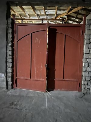 Дарвоза варота сотилади