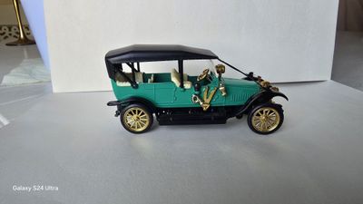 Продам модель автомобиля Руссо балт 22-40