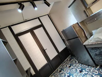 Fargona shaxar oybek radomdi yonida kunli kvartira bor bezzaks quyamiz