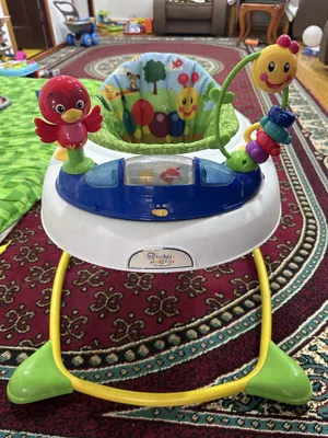 Ходунок в хорошем состоянии, все целое и работает.