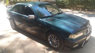Продается BMW E36 год 1994г,машина в хорошем состоянии на ходу