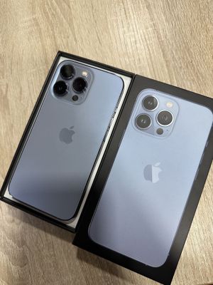 iPhone 13 pro Sierra Blue