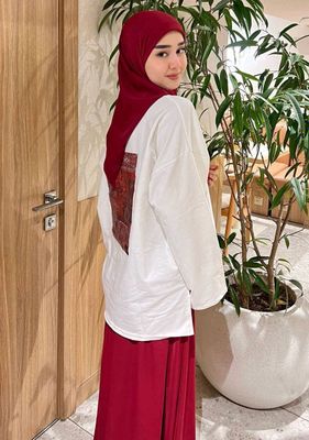 boʻyi uzun turadi 180 ming kiyilmagan
