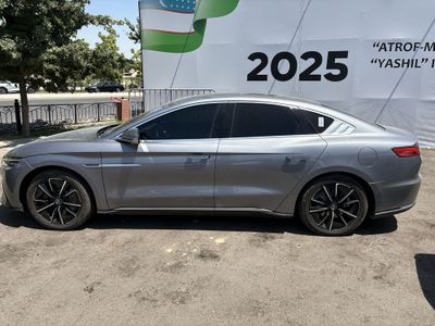 BYD Han 2020 yil dual motor 3,9