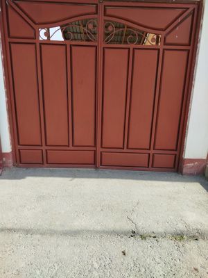 Коттедж дарвозаси сотилади