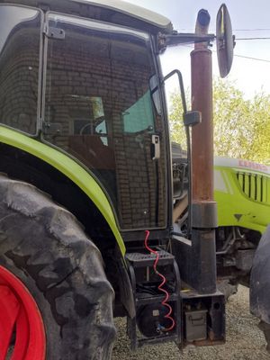 Arion 630 sotiladi. Yili 2018 Lemken plug ham bor .
