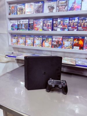 Продается игровой консол Sony Playstation 4 sl8m 6.72 прошивка